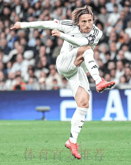 39岁妖人! 魔笛替补10分钟10触球0丢球